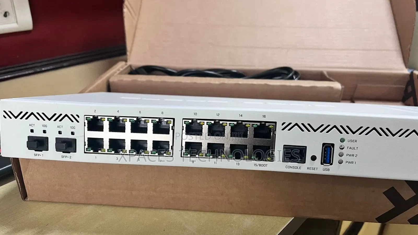 Mikrotik Cloud Core Router 16port Gigabit +2sfp+ (CCR2004-16G-2S+ )