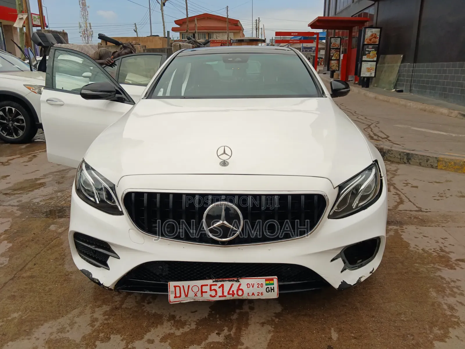 Mercedes-Benz E300 2018 White
