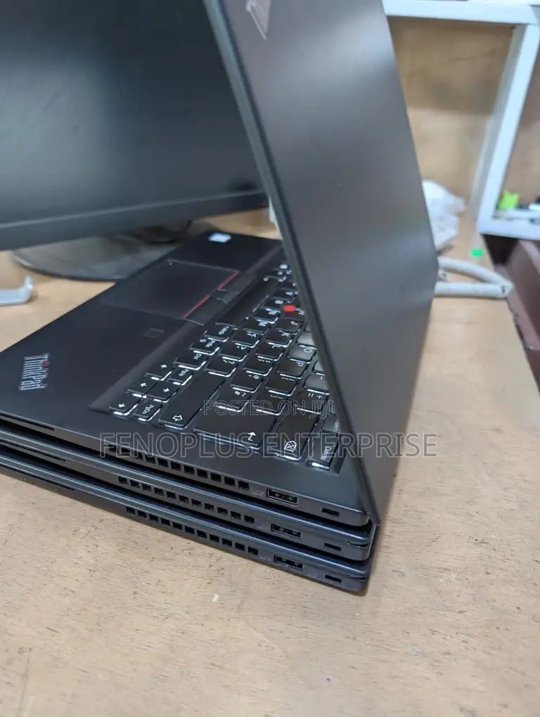 Laptop Lenovo ThinkPad T490s 16GB Intel Core i5 SSD 256GB