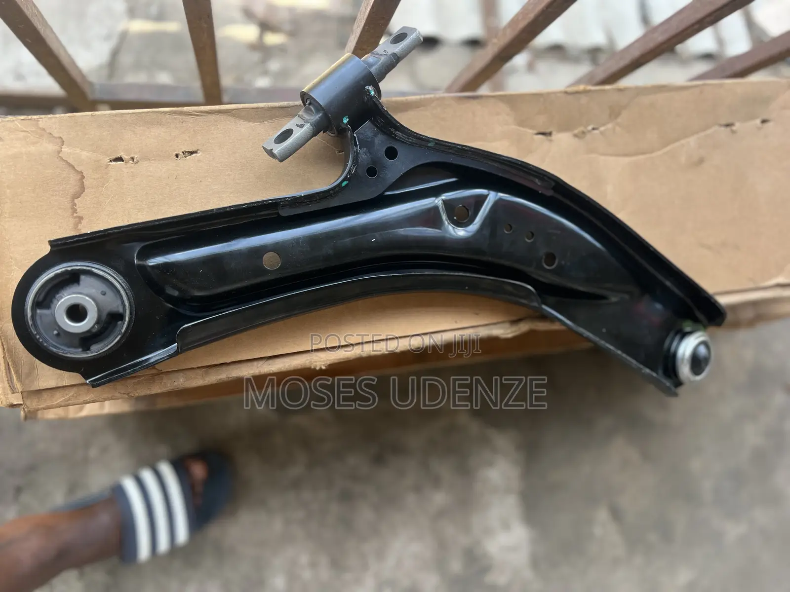 Nissan Rogue 2014,15,16,17 Front Lower Arms