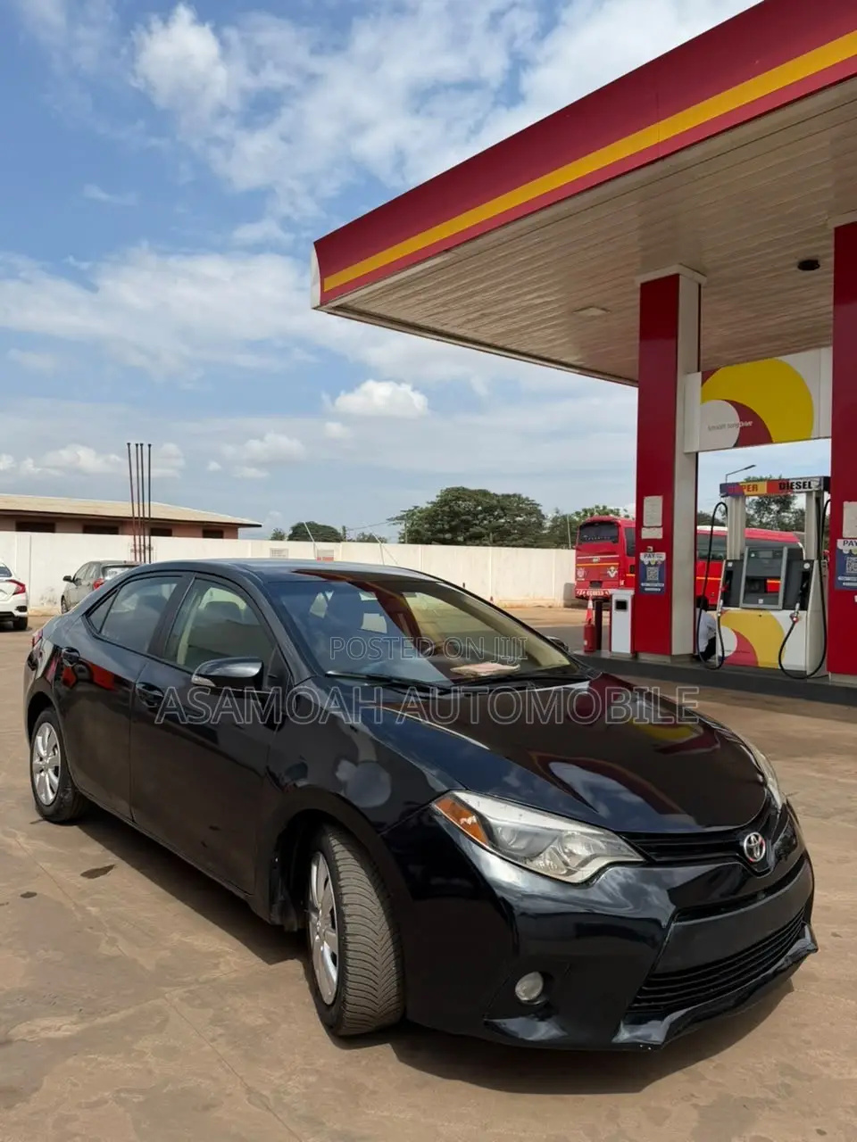 Toyota Corolla LE Plus 4dr Sedan (1.8L 4cyl CVT) 2015 Black
