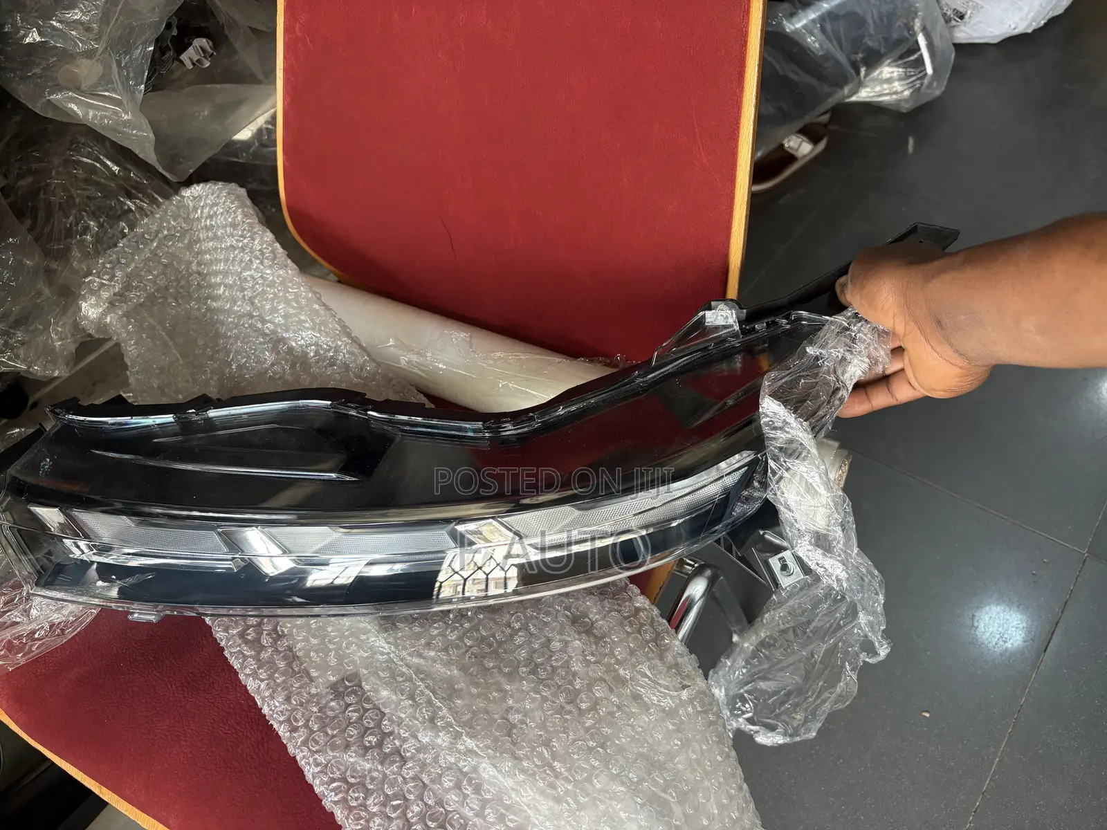 Mitsubishi L200 2023,2024,2025 Daylight or Headlight