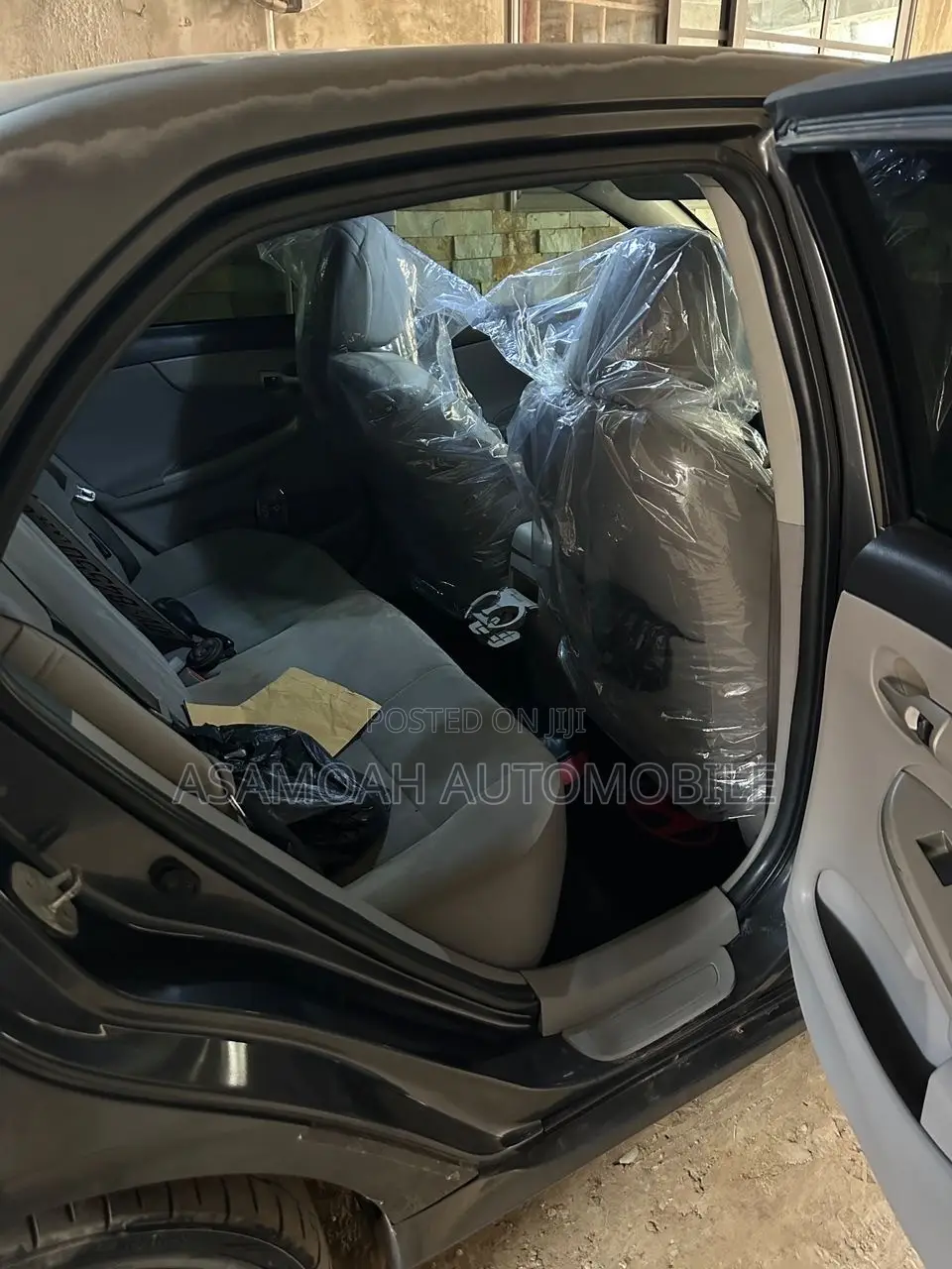 Toyota Corolla L 4-Speed Automatic 2013 Gray