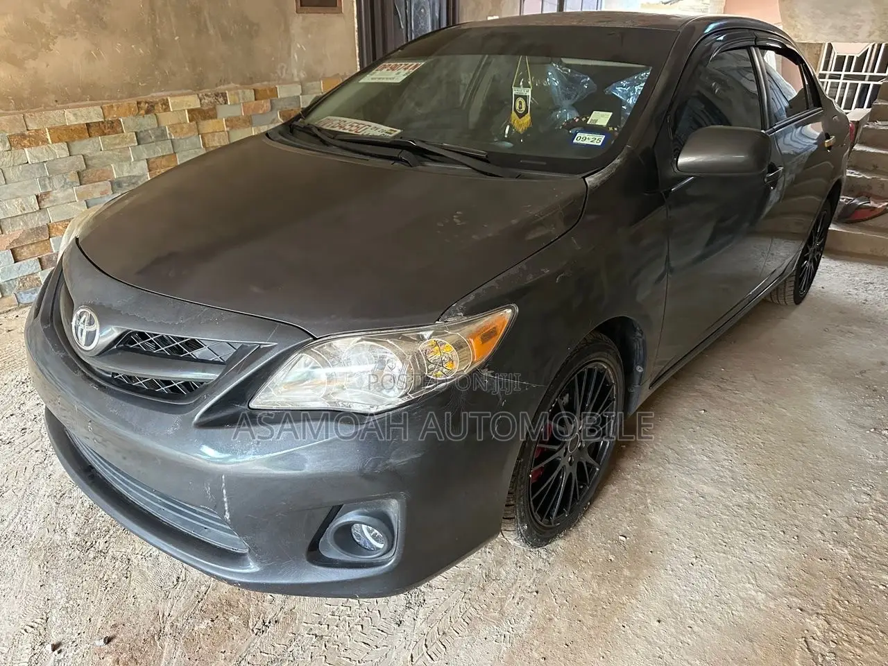 Toyota Corolla L 4-Speed Automatic 2013 Gray