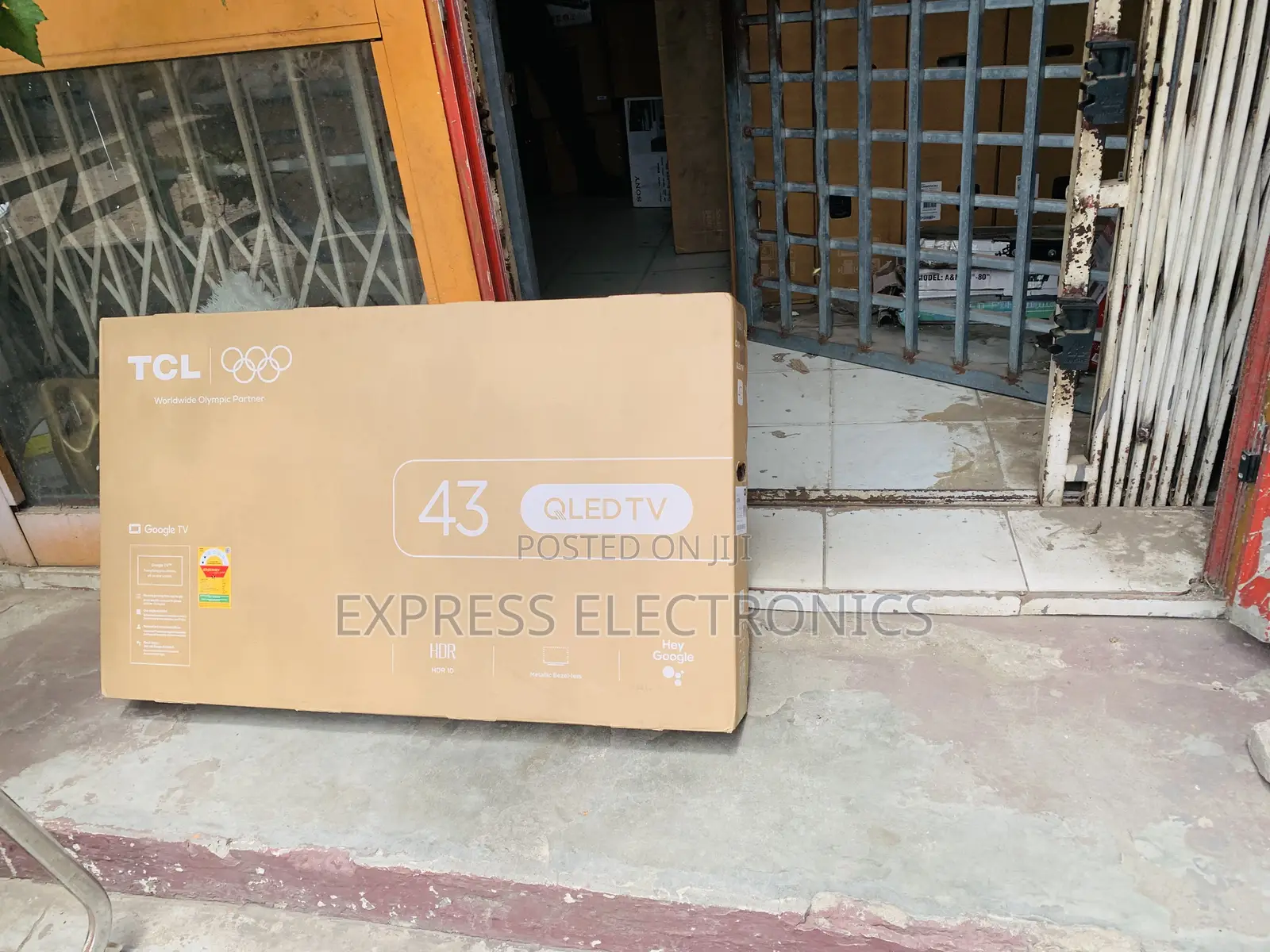 Nice Design Slim Sleek 43S5K TCL S5K QLED TV · QLED · FHD · HDR 10