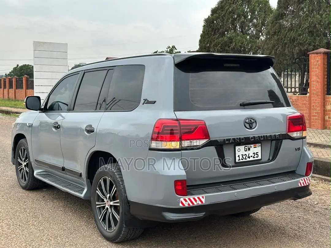 Toyota Land Cruiser 4.5 V8 DSL 2013