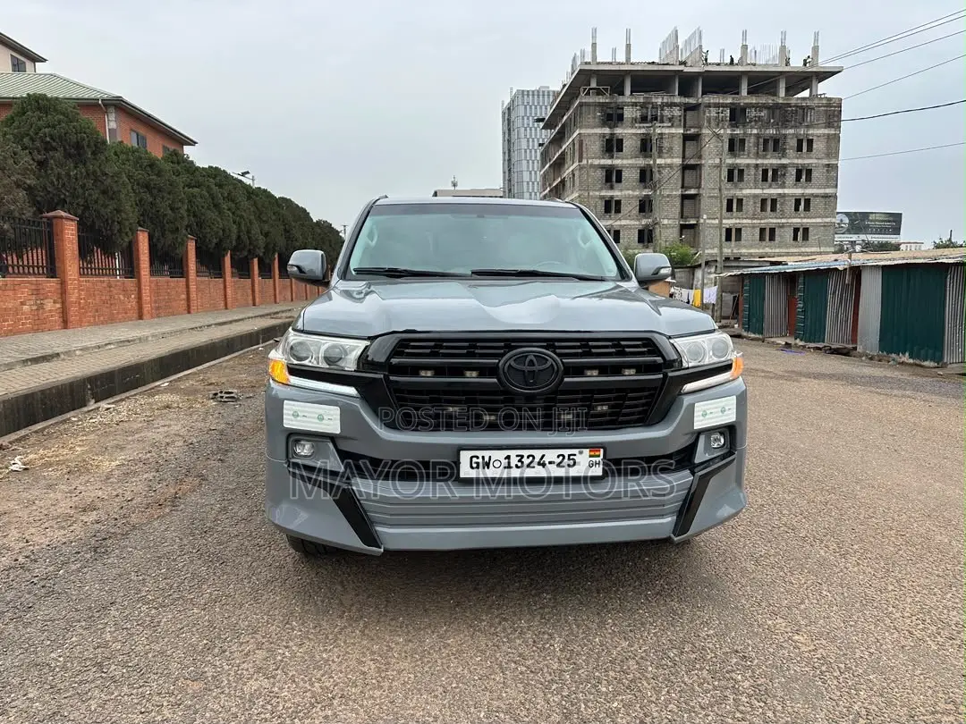 Toyota Land Cruiser 4.5 V8 DSL 2013