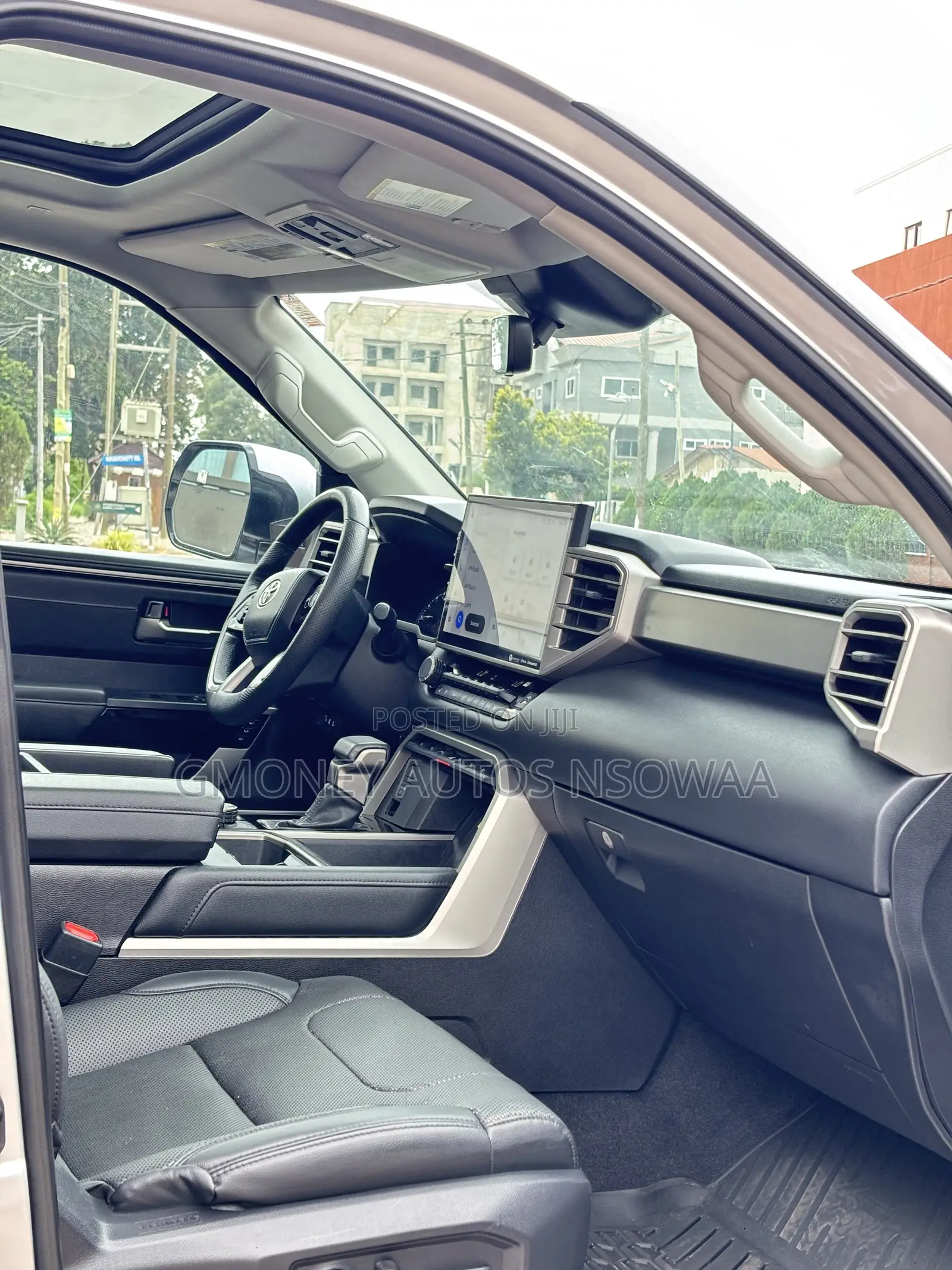 Toyota Tundra Limited CrewMax 5.5' Bed 2024 Silver