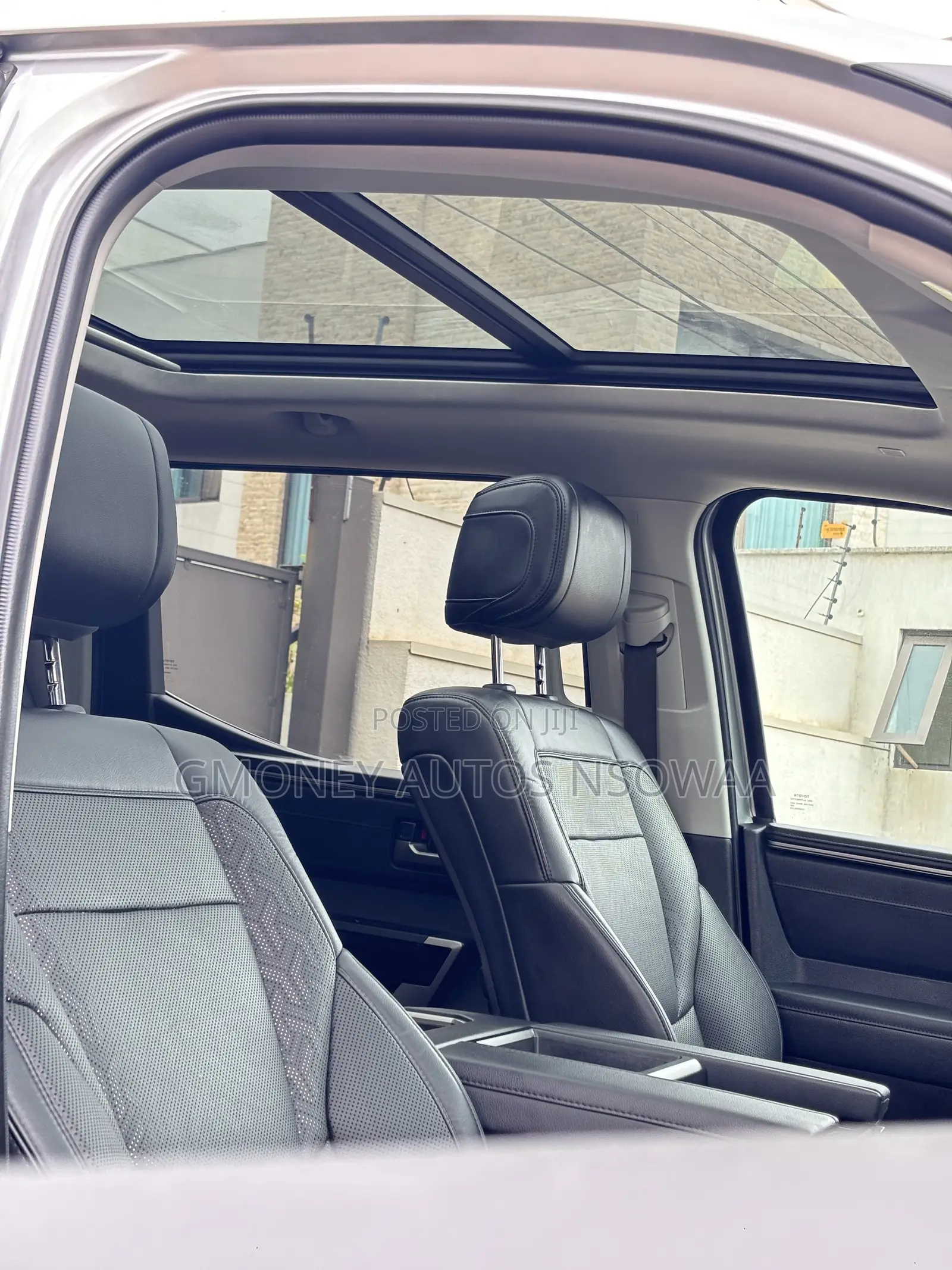 Toyota Tundra Limited CrewMax 5.5' Bed 2024 Silver