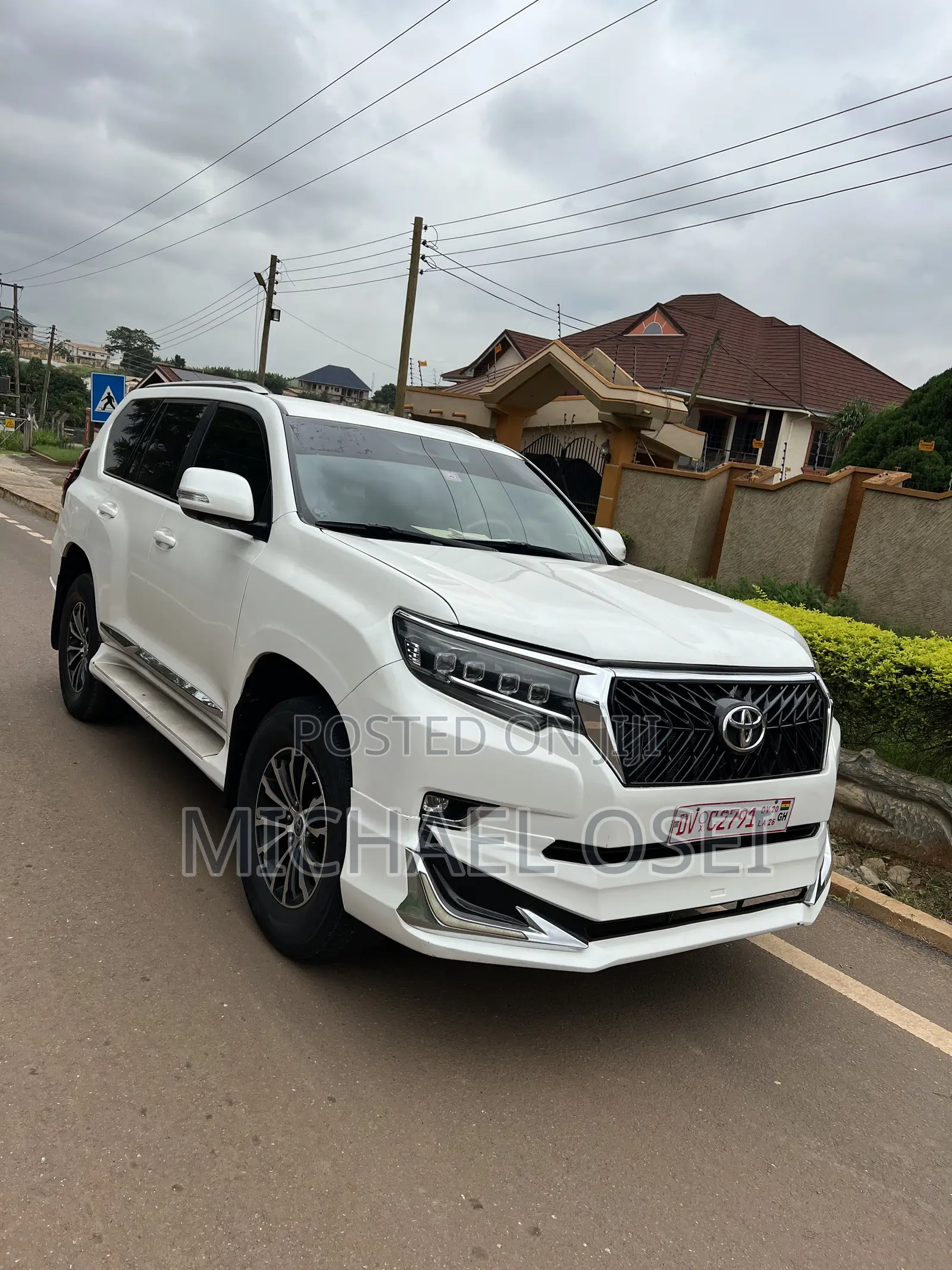 Toyota Land Cruiser Prado 2012 White