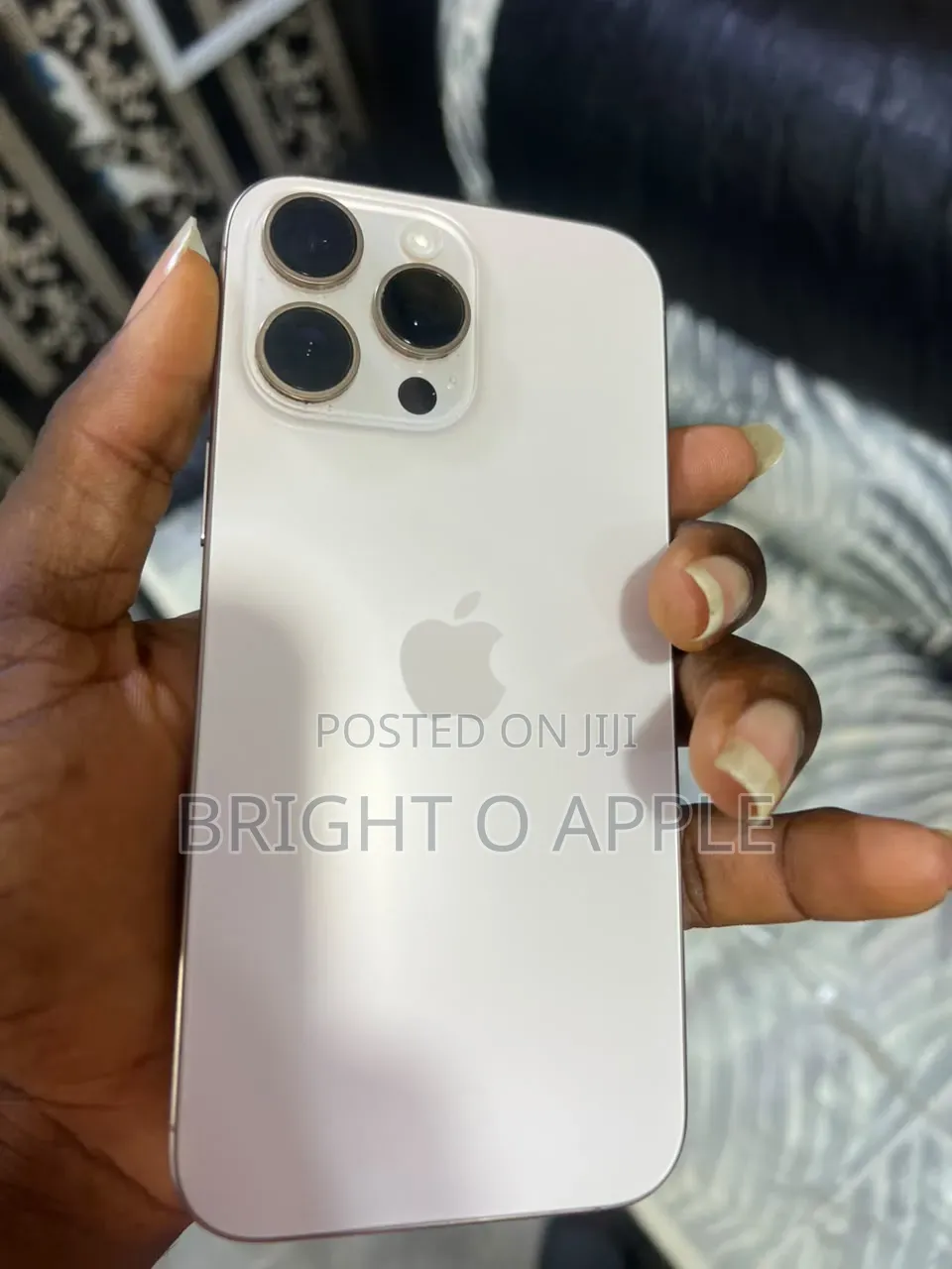 New Apple iPhone 16 Pro Max 256 GB Gold
