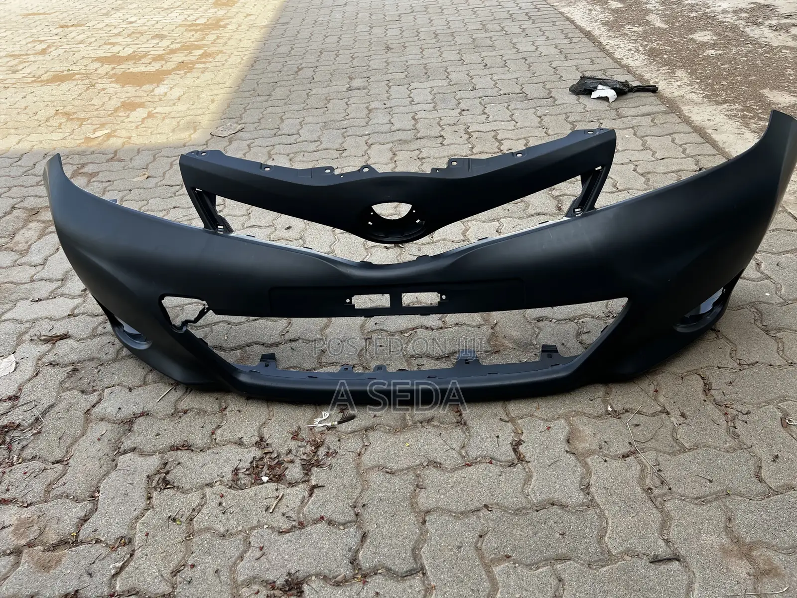 Toyota Yaris Front Bumper 2011 2012 2013 2014