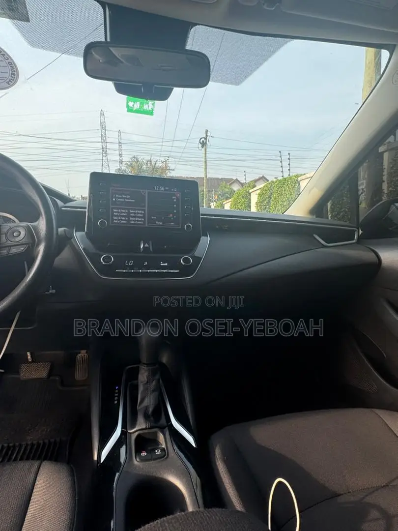 Toyota Corolla 2021 Silver