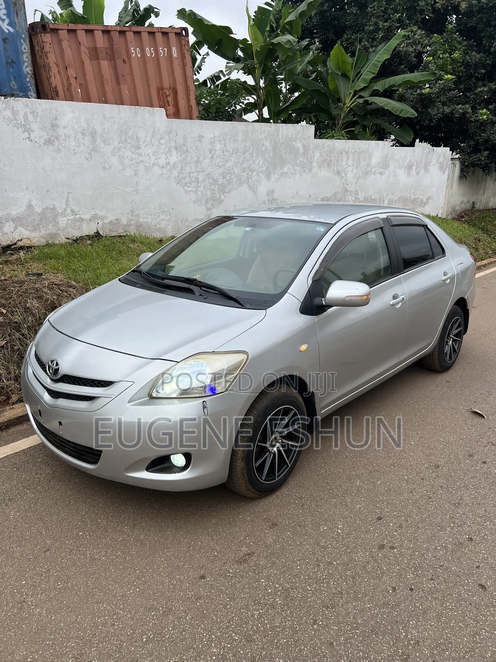 Toyota Belta 2012 Silver