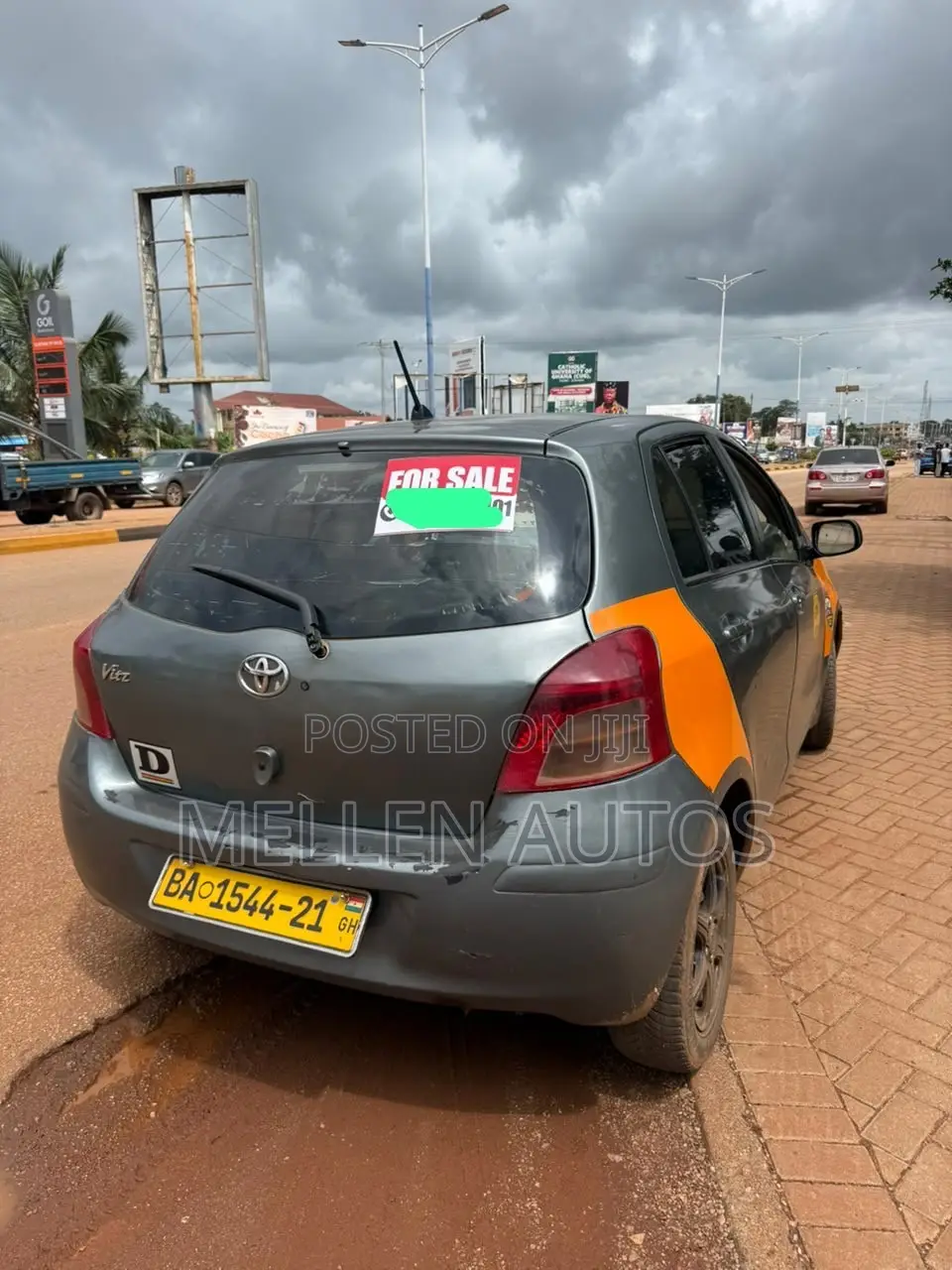 Toyota Vitz 1.0 FWD 5dr 2010 Gray