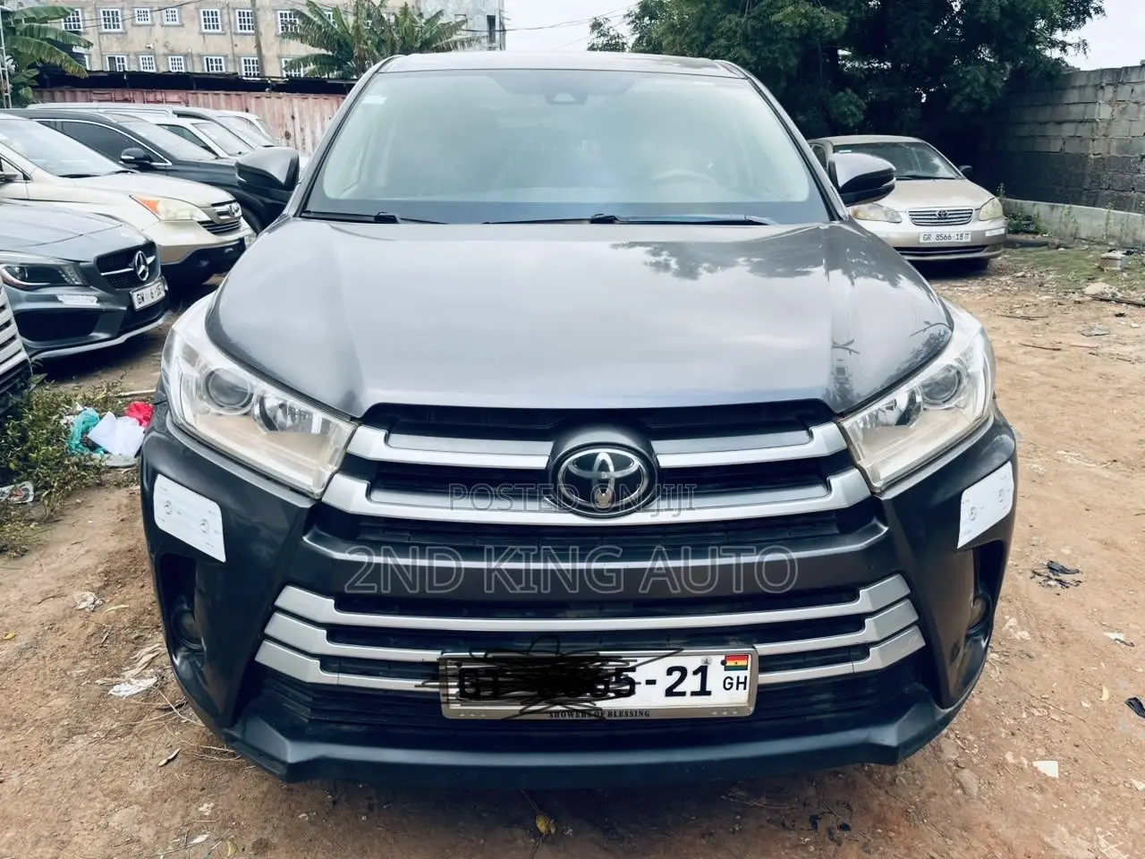 Toyota Highlander LE 2019 Gray
