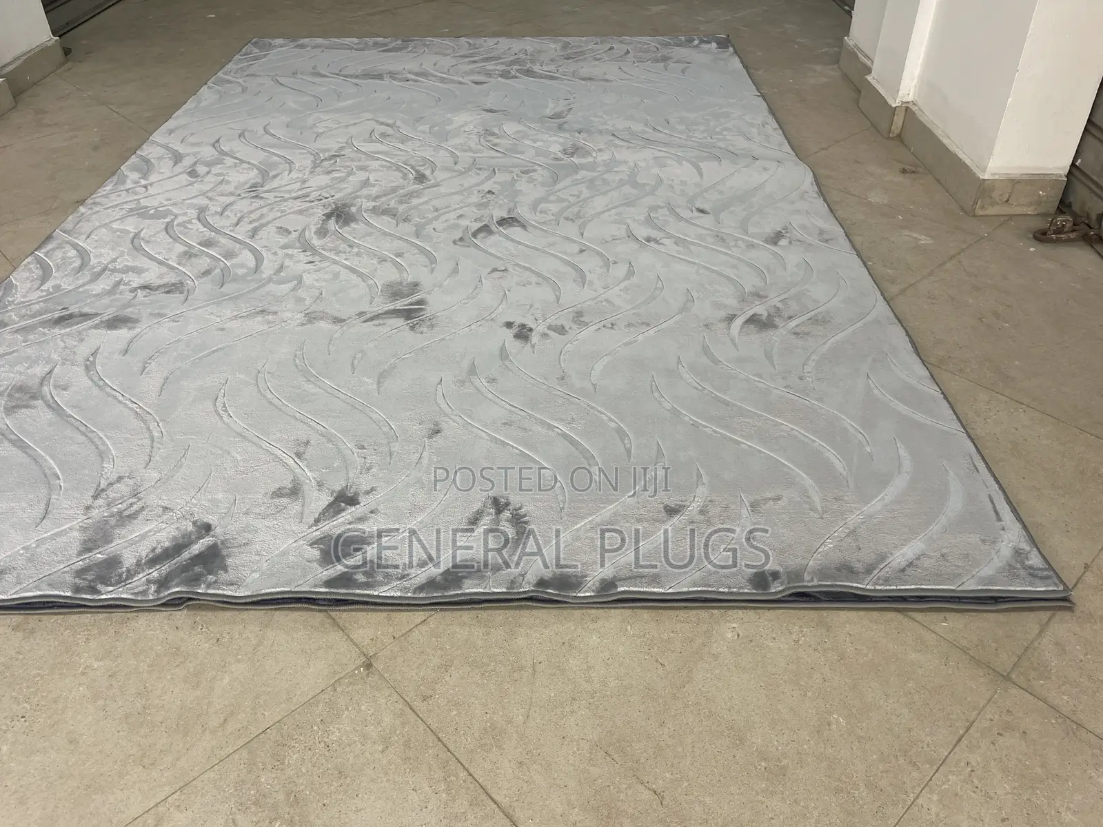 Giant Gorrilla Fluffy Velvet Carpet Biggest Size (200x300cm)