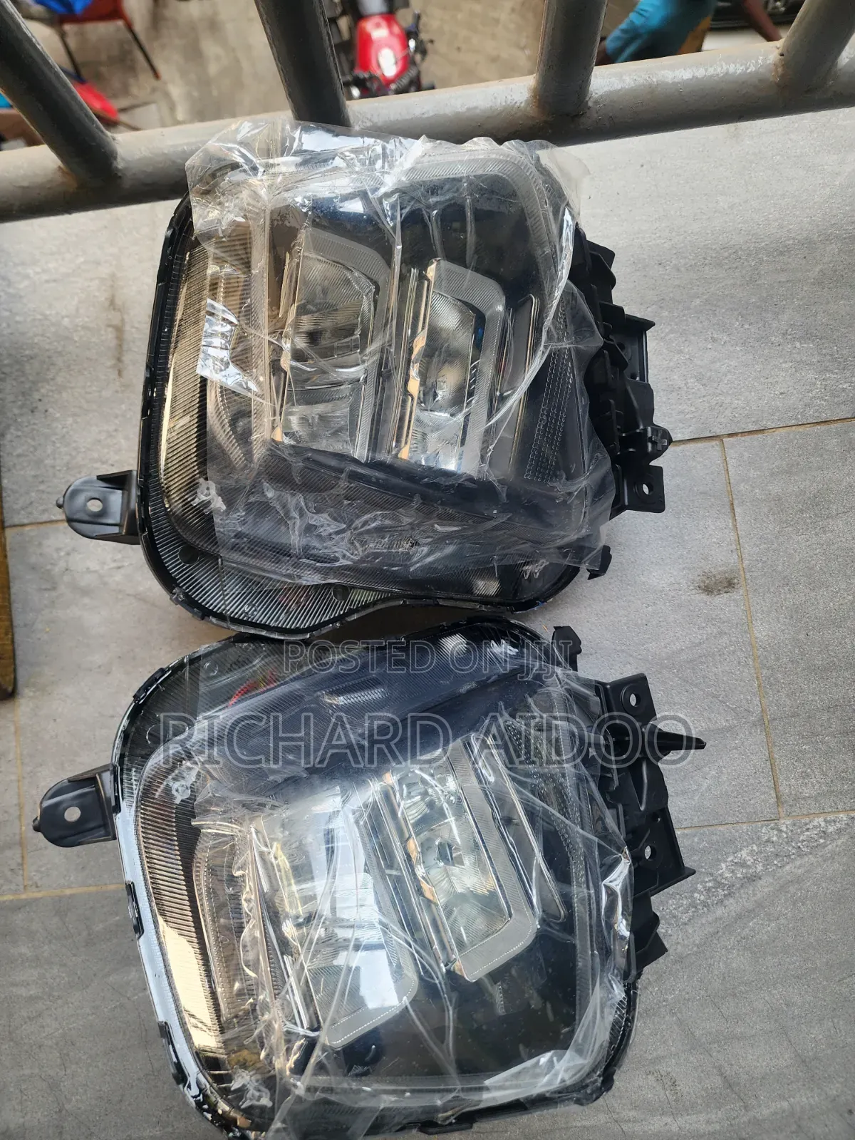 Hyundai Tucson 2025 Headlight Available