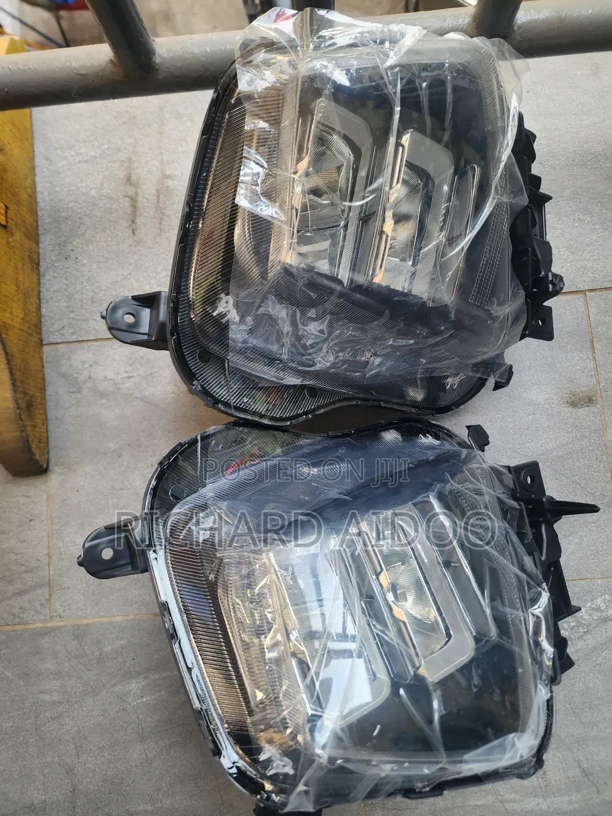 Hyundai Tucson 2025 Headlight Available