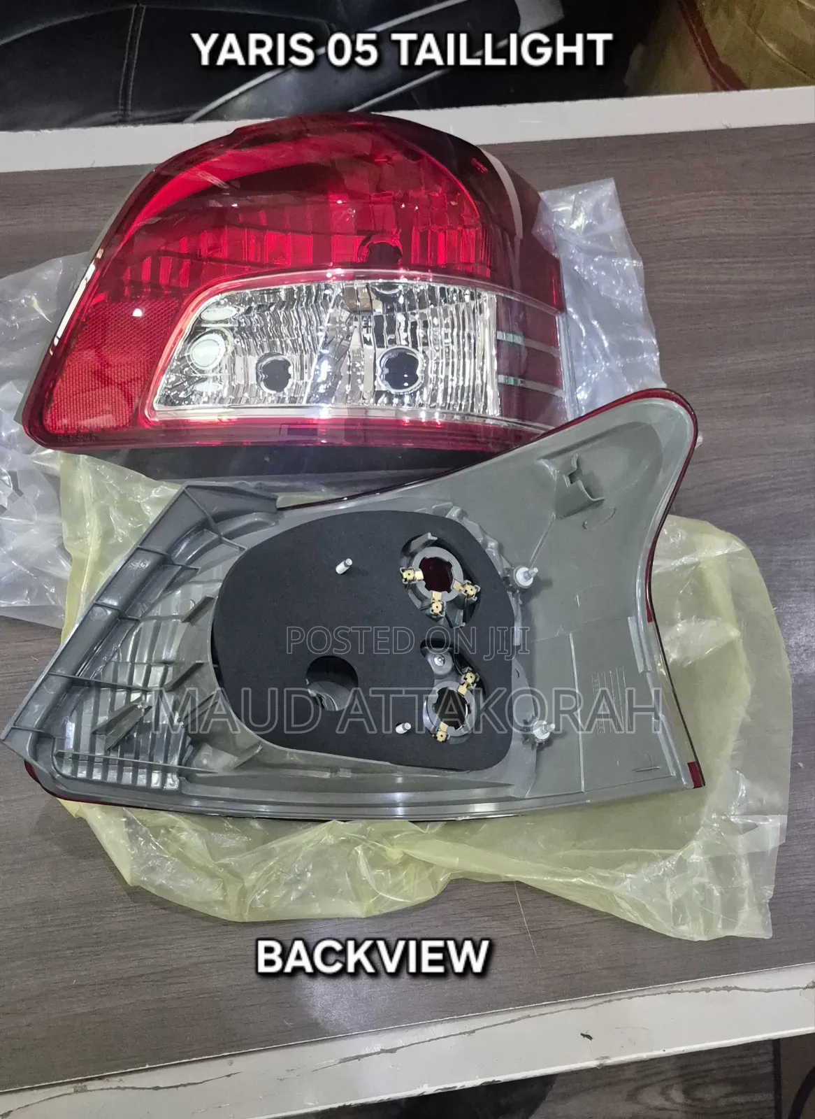 Yaris 05 Taillight