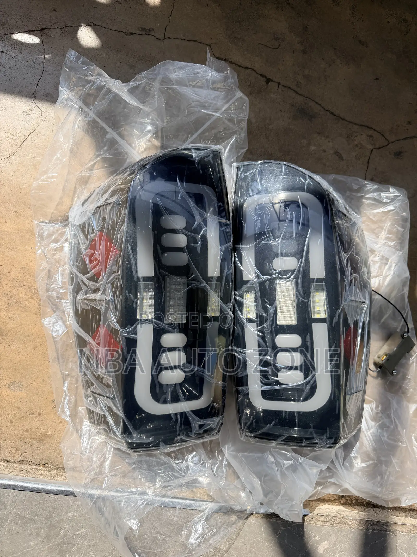 Toyota Tacoma 2018-2022 Spec Full Led Tail Light Pair