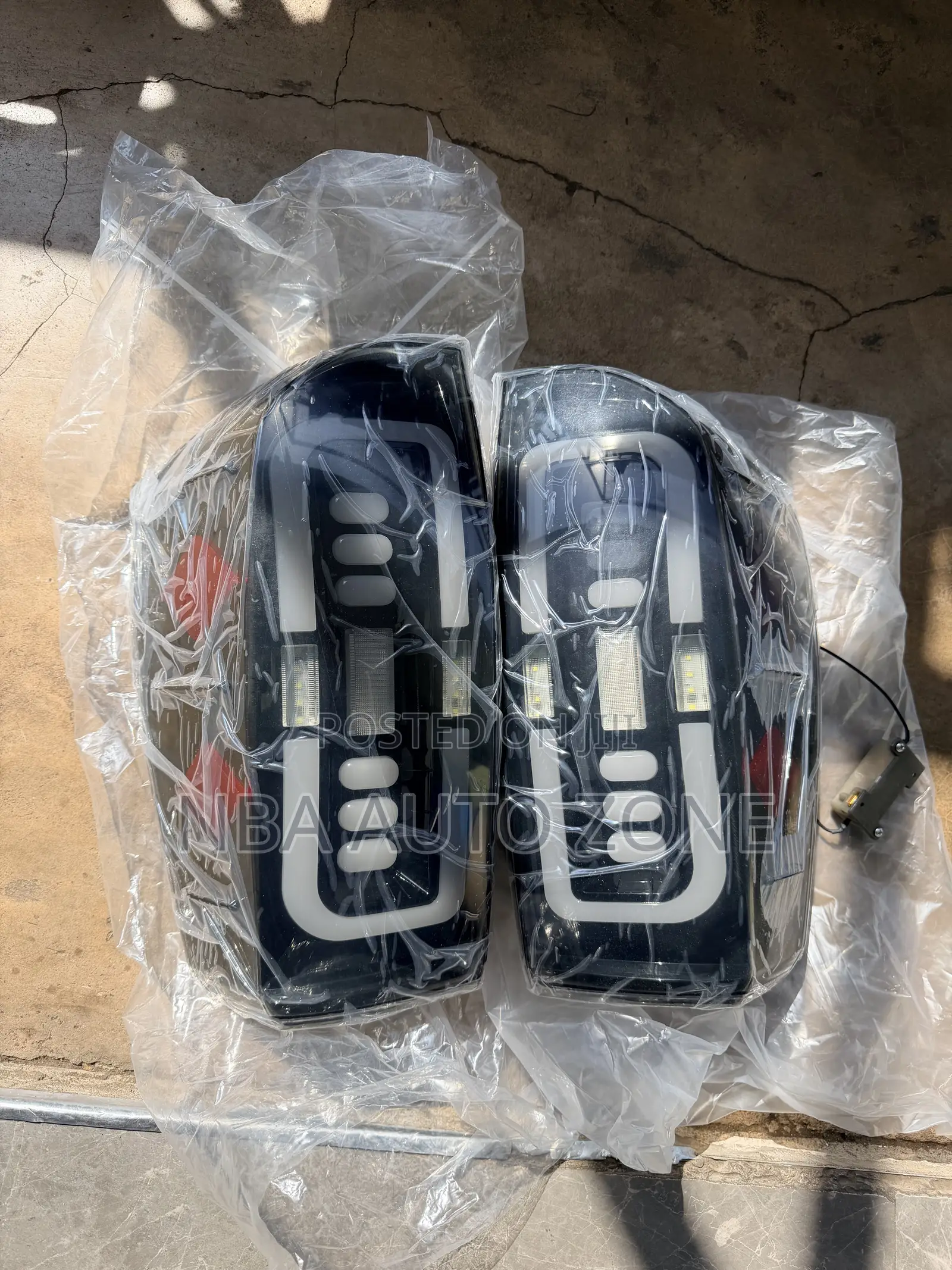 Toyota Tacoma 2018-2022 Spec Full Led Tail Light Pair