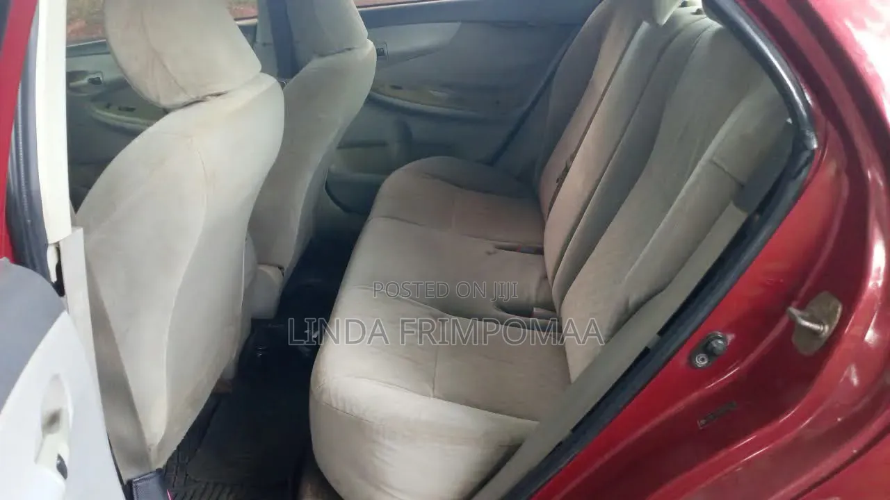 Toyota Corolla LE 4dr Sedan (1.8L 4cyl 4A) 2010 Red