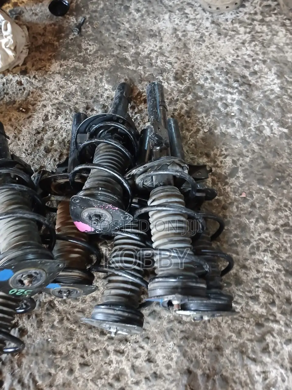 Rogue 2020-2021,2022,2023,2024,2025 Front Shocks Korea/Japan Used