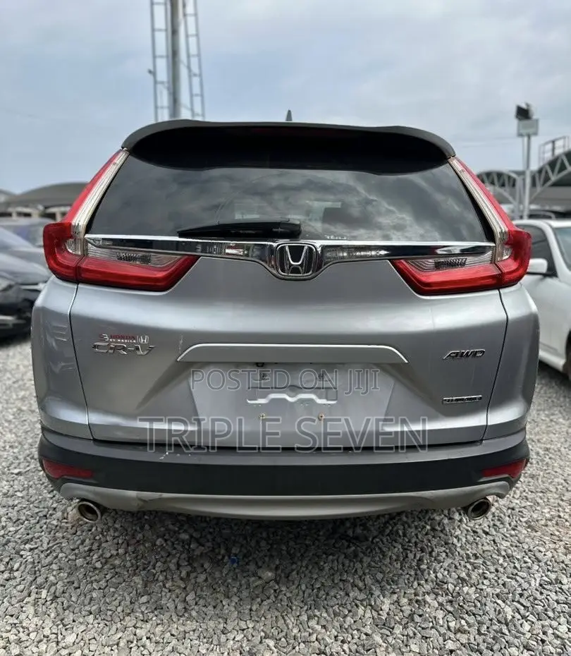 Honda CR-V Touring AWD 2019 Silver