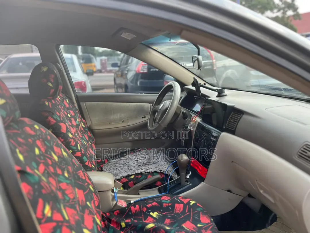 Toyota Corolla 2005 Gray