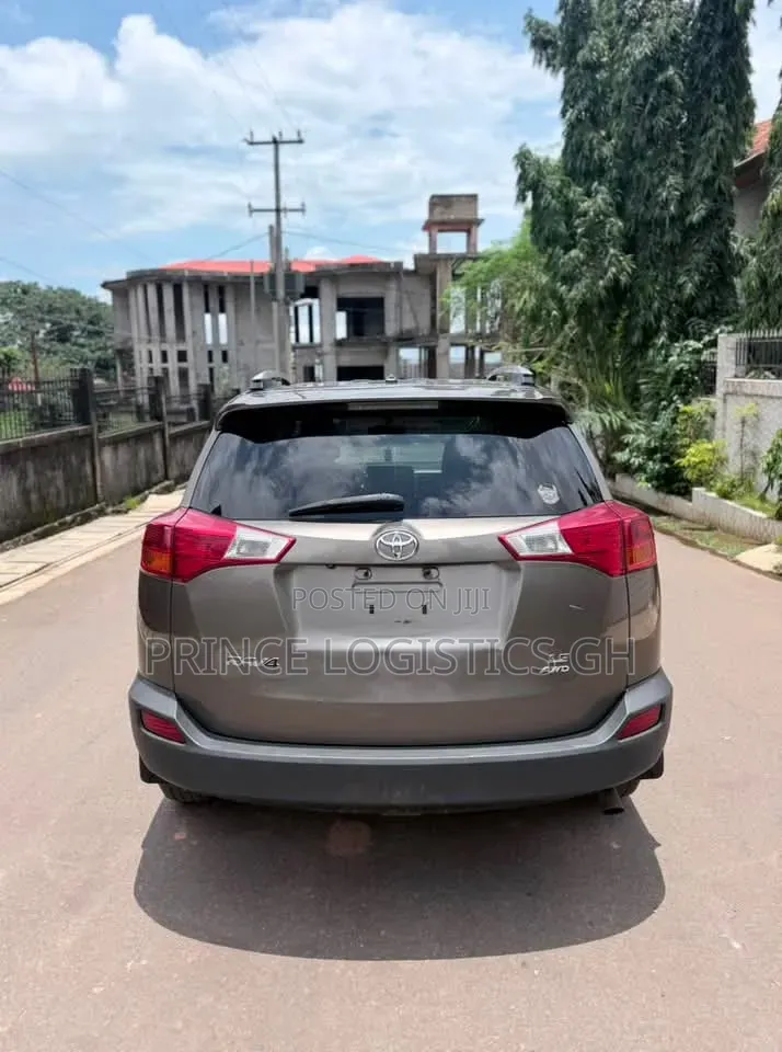 Toyota RAV4 LE 4dr SUV AWD (2.5L 4cyl 6A) 2015 Gray