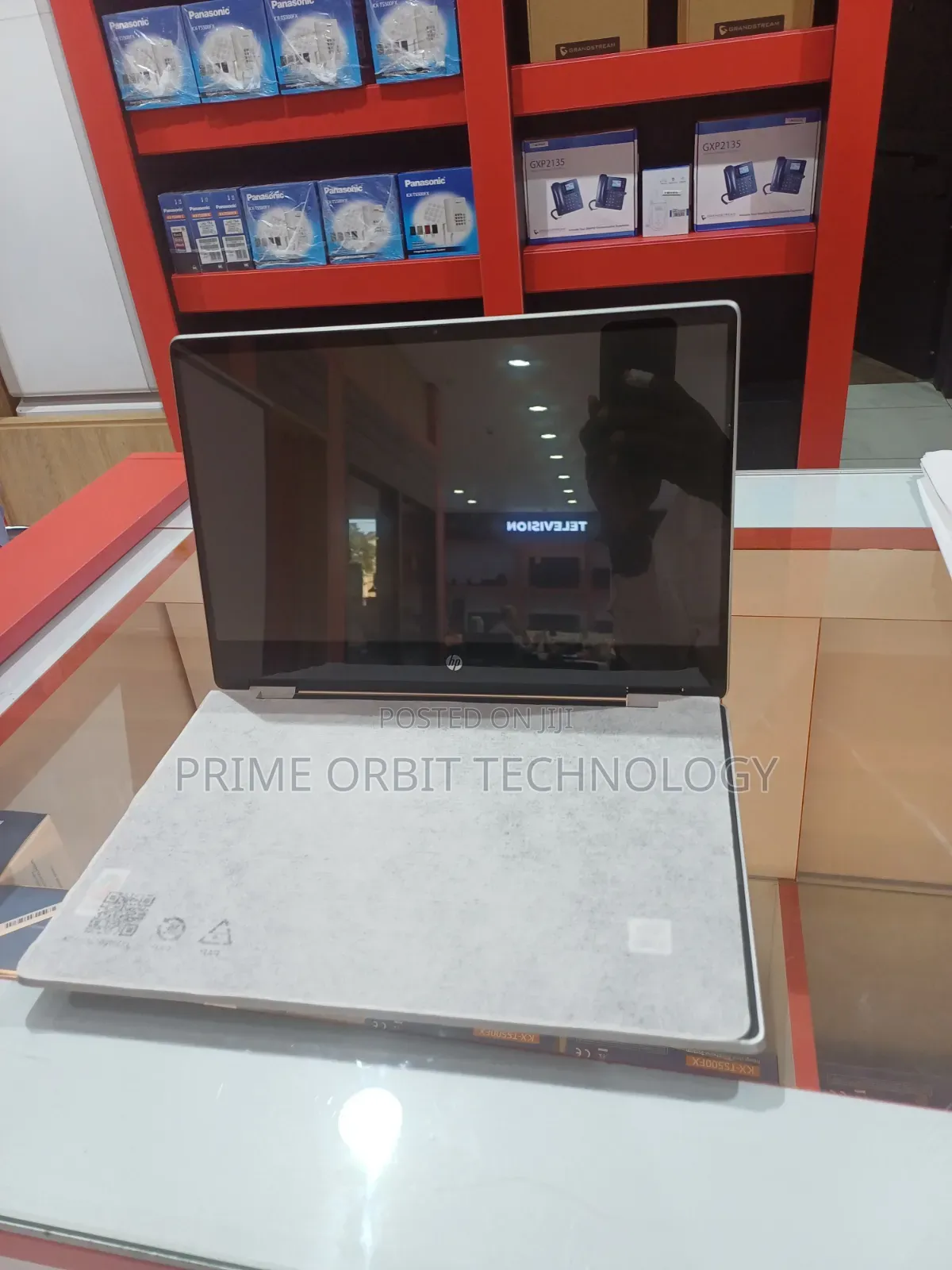 New Laptop HP Pavilion x360 4GB Intel Core i3 HDD 256GB