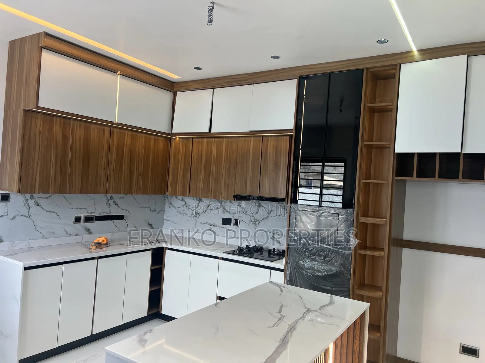 3bdrm House in Franko Properties, Lake Side Estate for sale