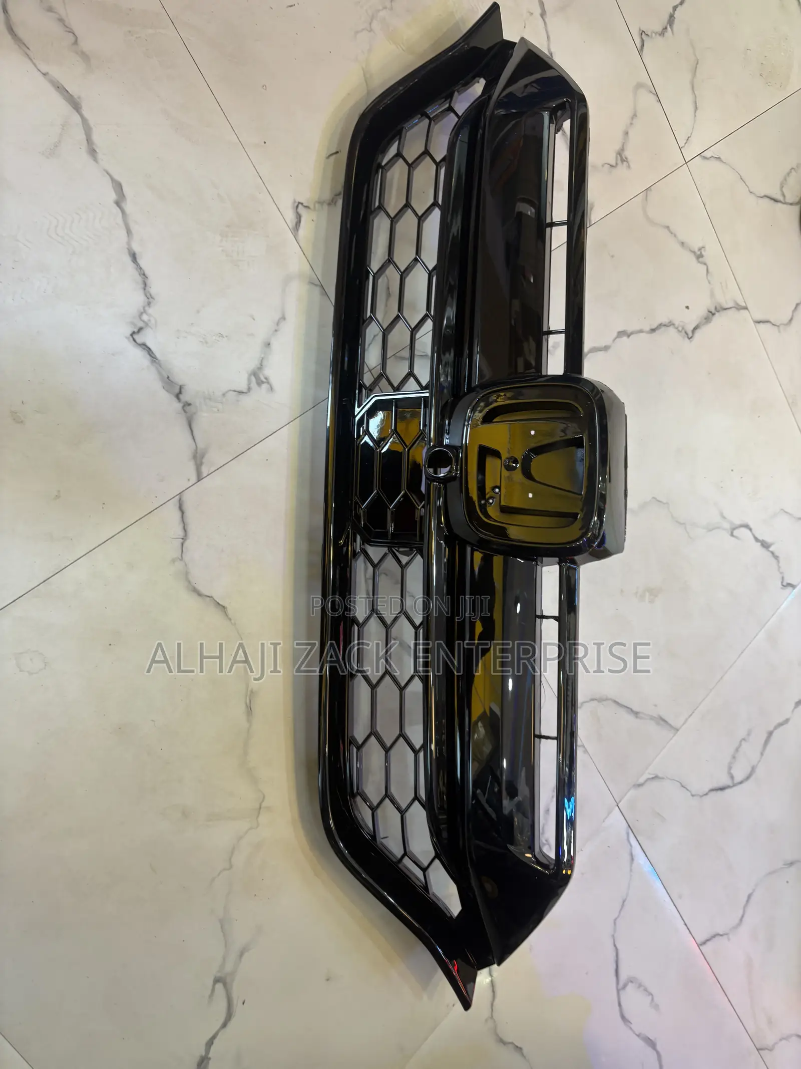 Honda CRV 2020 Front Top Grille