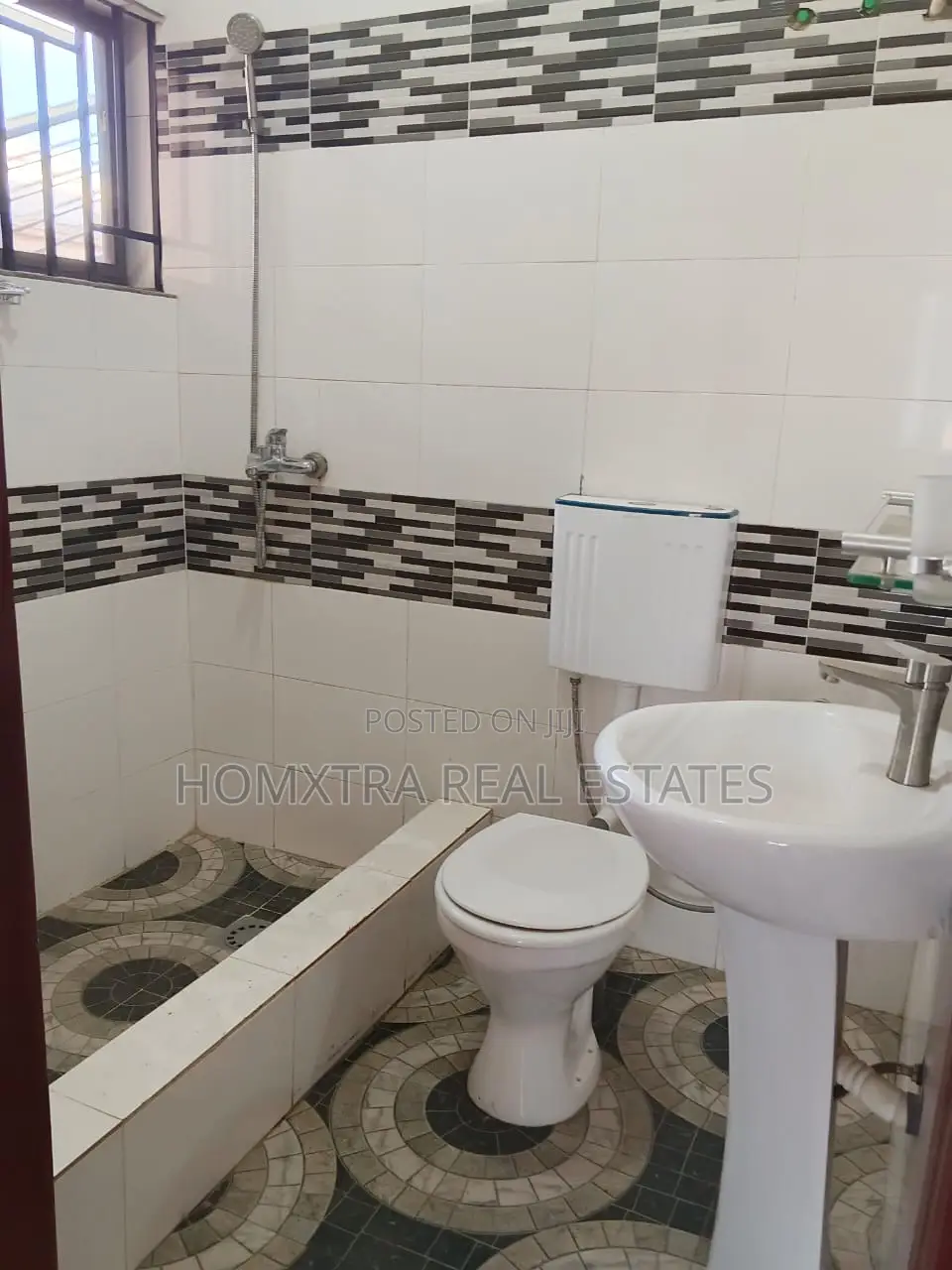 2bdrm Apartment in Homxtra Real Estates, Official Town for rent