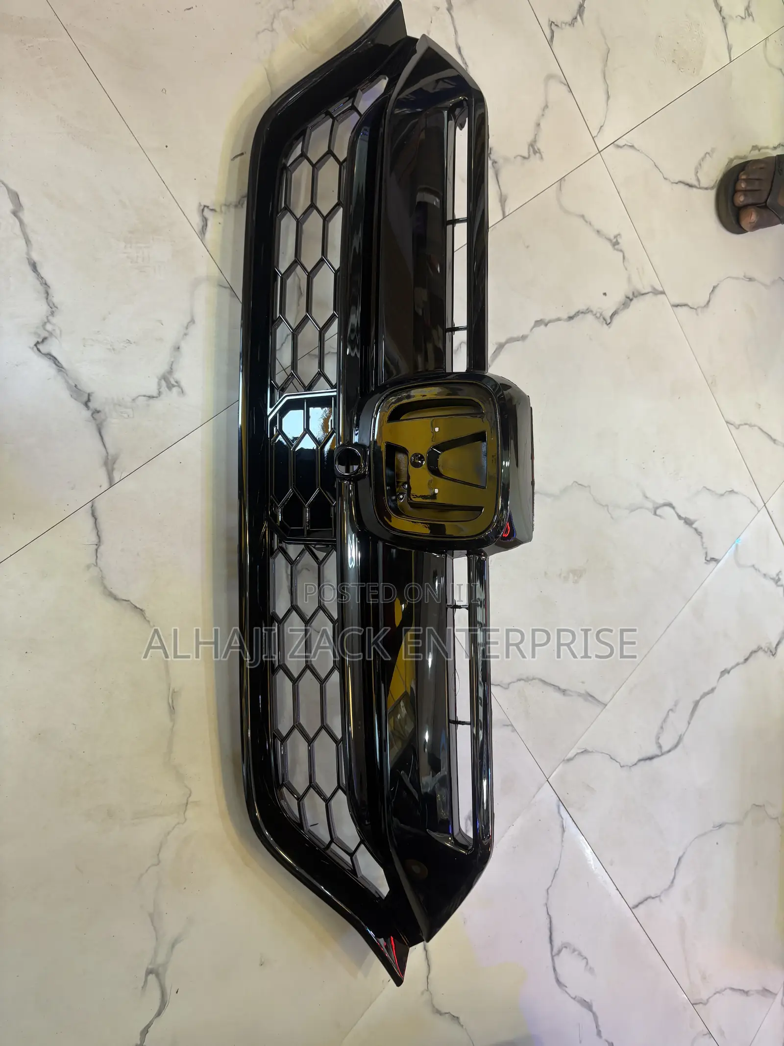 Honda CRV 2020 Front Top Grille
