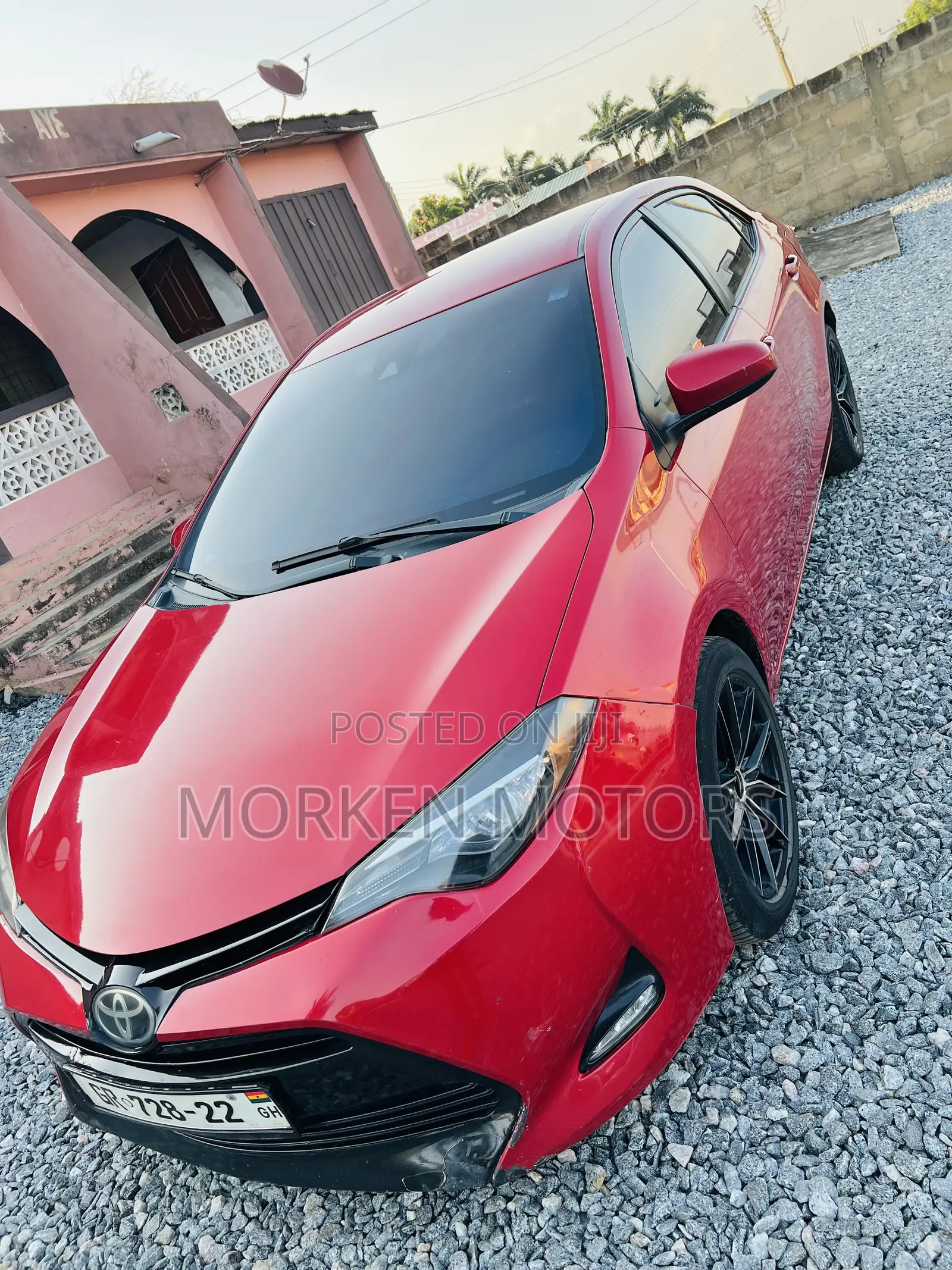 Toyota Corolla LE Eco (1.8L 4cyl 2A) 2018 Red