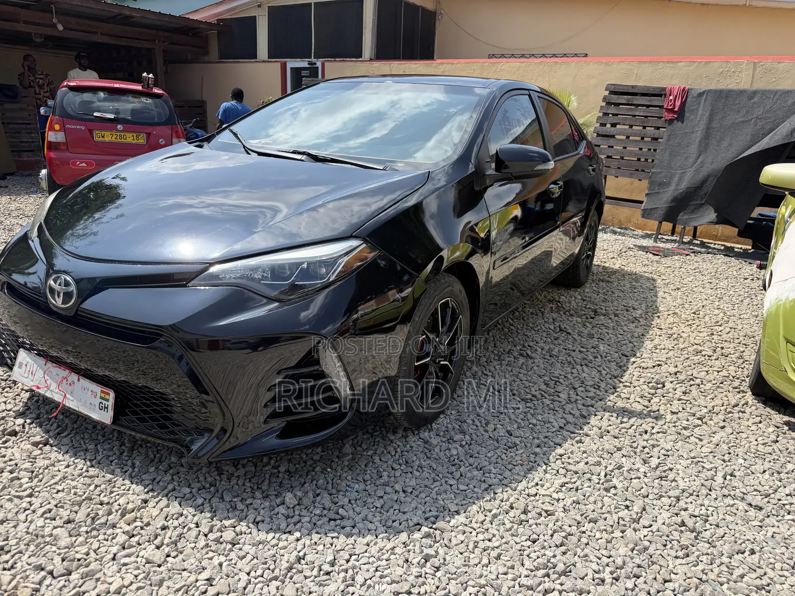 Toyota Corolla LE 4dr Sedan (1.8L 4cyl CVT) 2015 Black