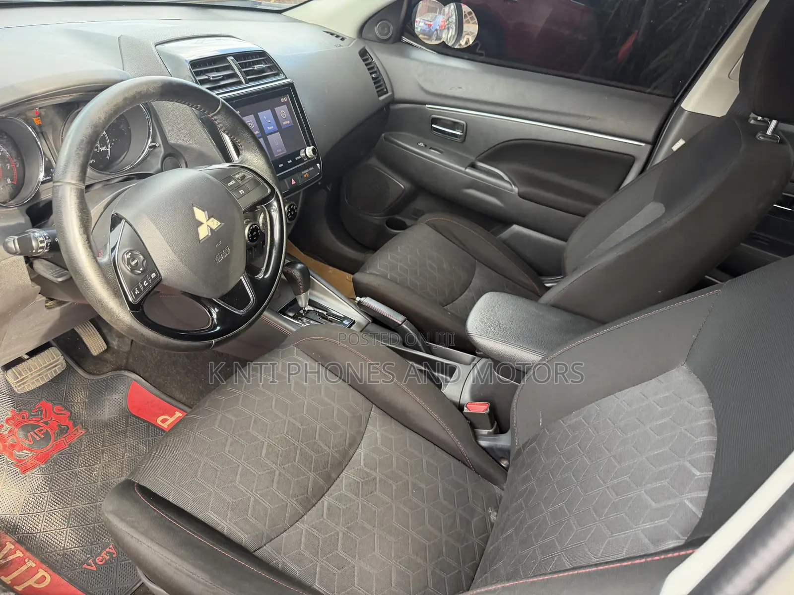 Mitsubishi Outlander 2021 Black
