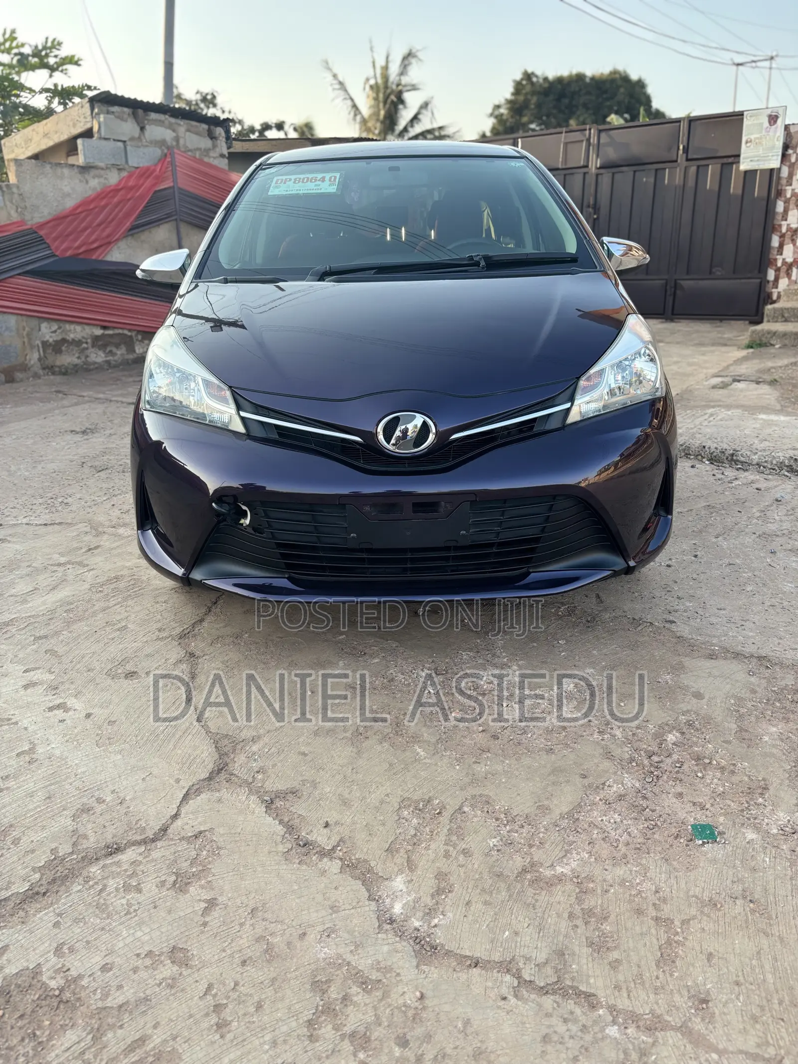 Toyota Vitz 1.3 AWD 3dr 2015 Burgundy