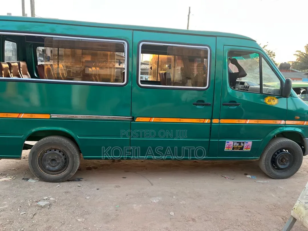 Mercedes-Benz Sprinter 2009 Green