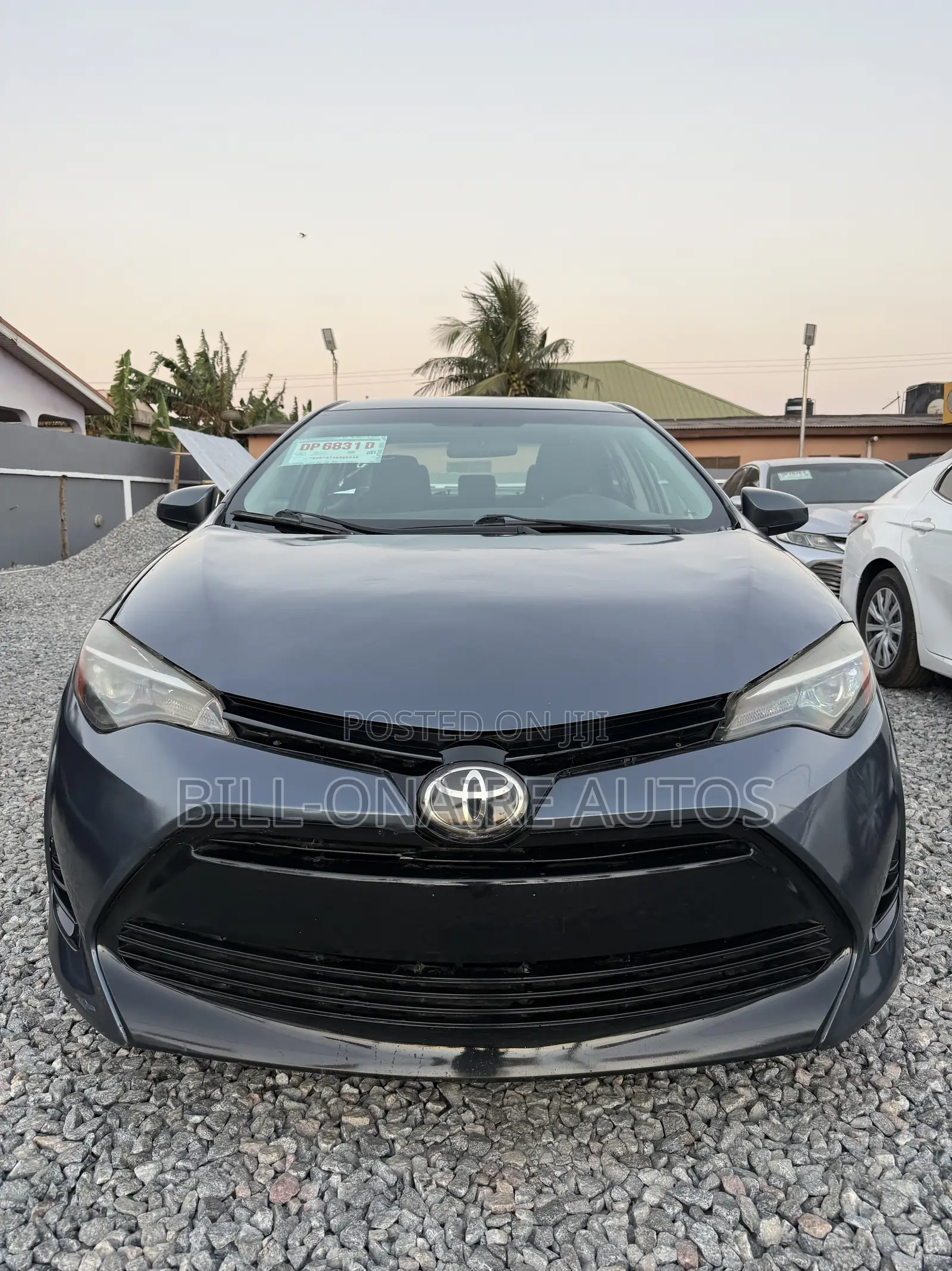 Toyota Corolla LE 4dr Sedan (1.8L 4cyl CVT) 2017 Gray