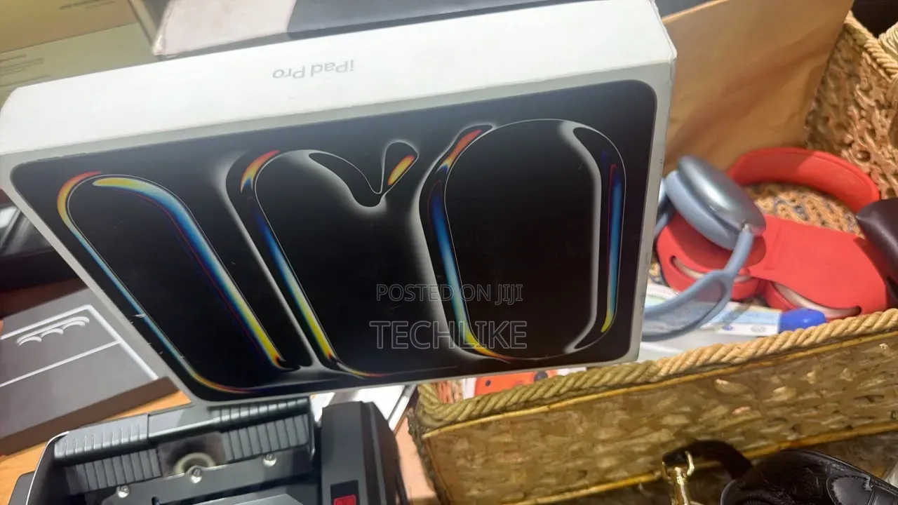 New Apple iPad Pro 13 (2025) 1 TB Black