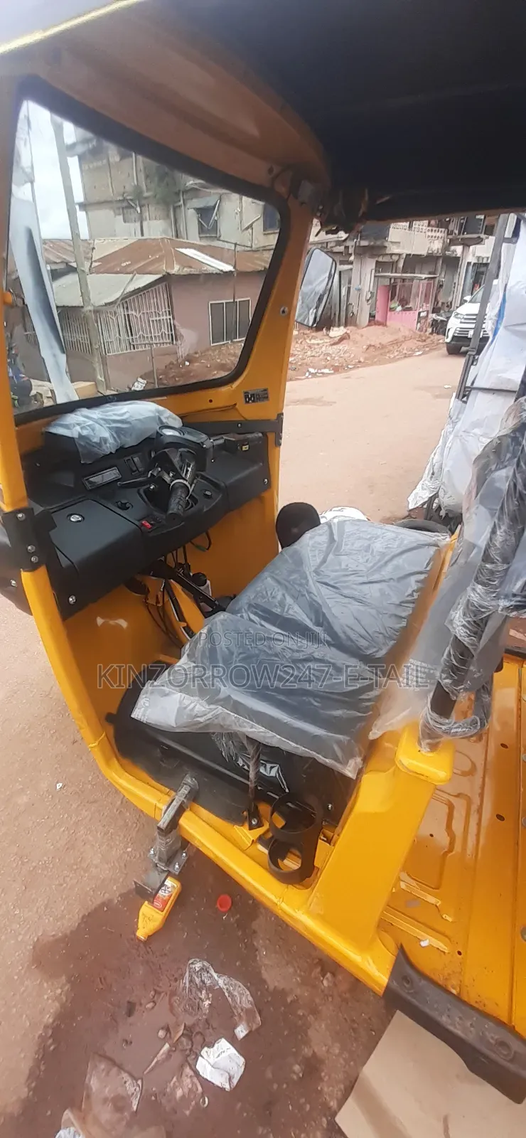TVS King Deluxe Plus iTouch Start 2025 Yellow