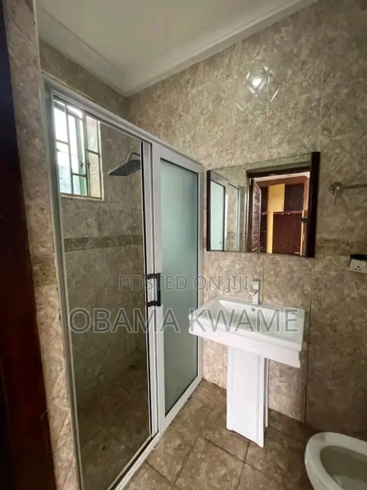 2bdrm Apartment in Gringo Lynks Premium, North Legon for rent