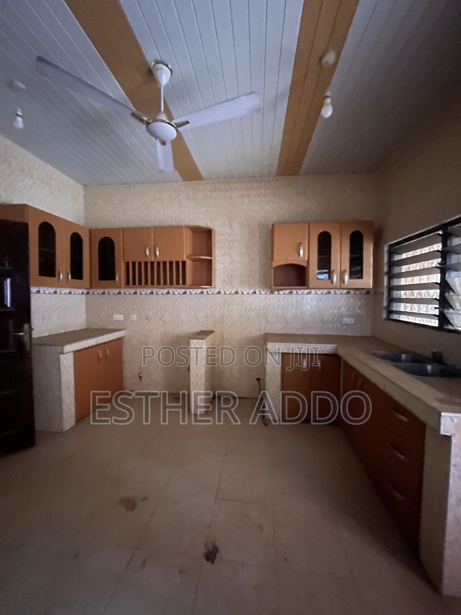 2bdrm House in Oyarifa Mall Area for rent