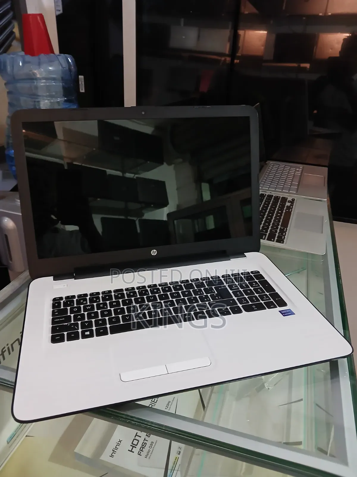 Laptop HP Pavilion 17 8GB Intel Core i7 HDD 1T