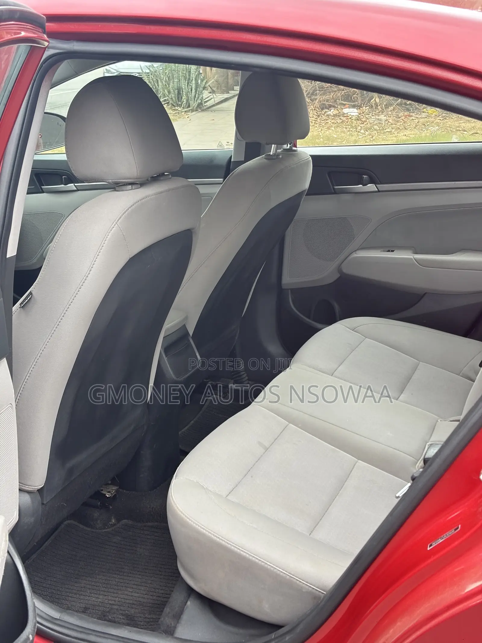 Hyundai Elantra ECO 2019 Red