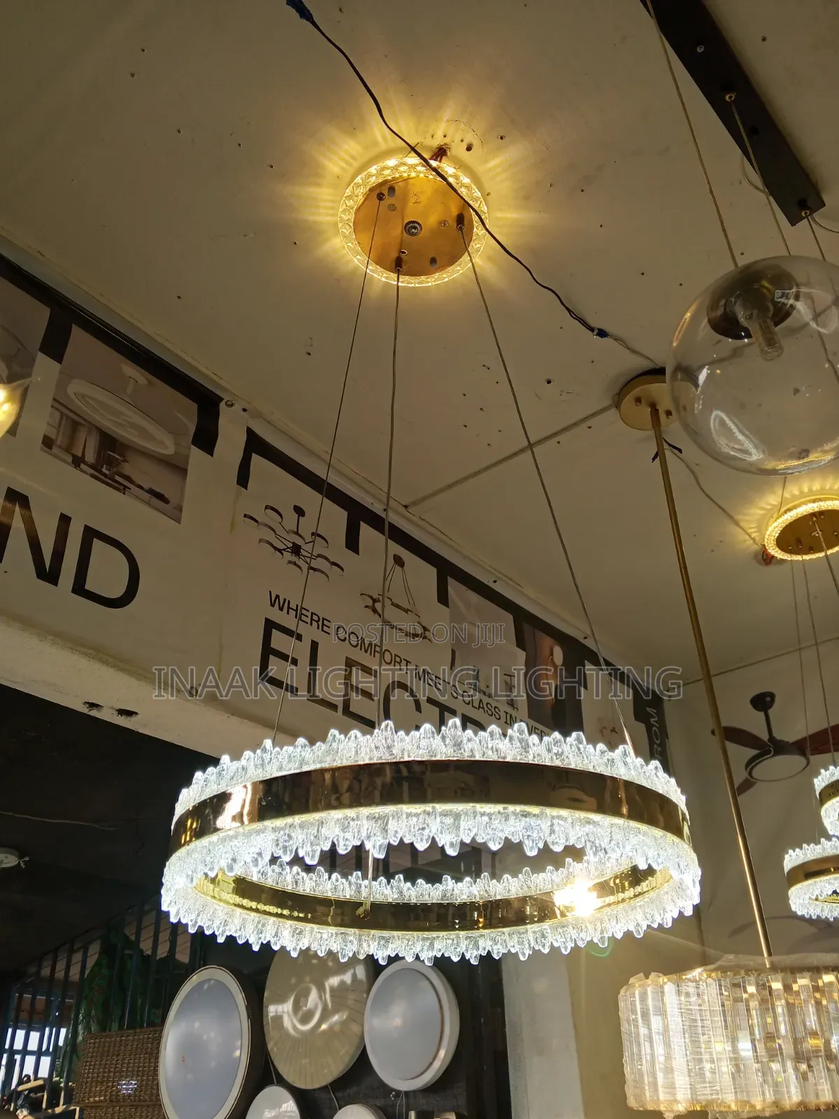 Round Pendant Chandelier