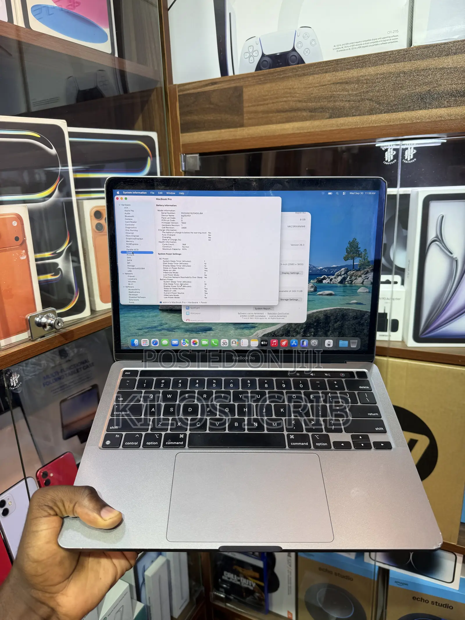 Laptop Apple MacBook Pro 2022 M2 8GB Apple M2 SSD 256GB